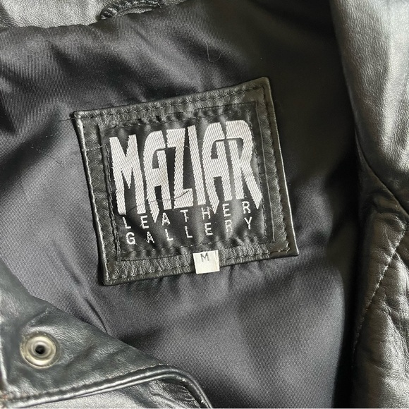 Vintage 90’s Leather Bomber “Big Bad Wolf” Size Medium - Picture 5 of 16